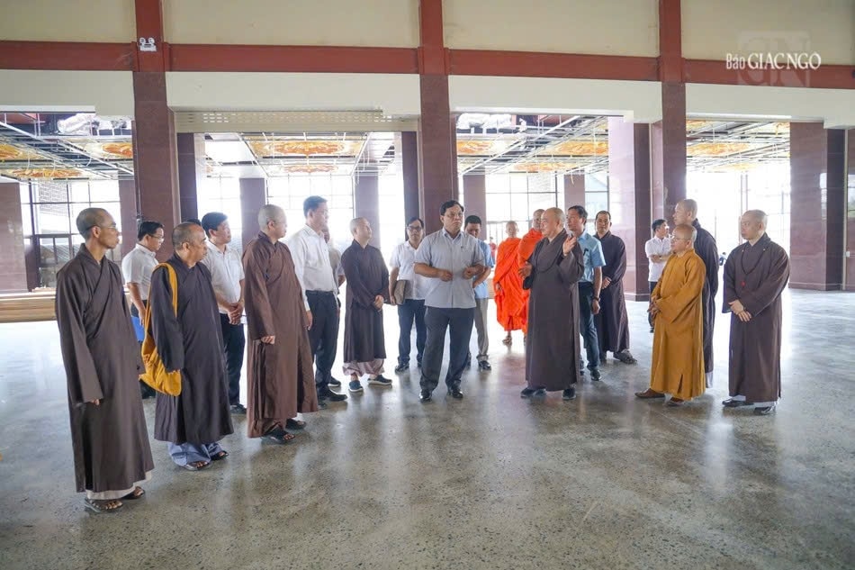 Khảo sát tại đại giảng đường Minh Châu - nơi diễn ra Lễ khai mạc Đại lễ Vesak Liên Hiệp Quốc 2025 Khảo sát tại đại giảng đường Minh Châu - nơi diễn ra Lễ khai mạc Đại lễ Vesak Liên Hiệp Quốc 2025
