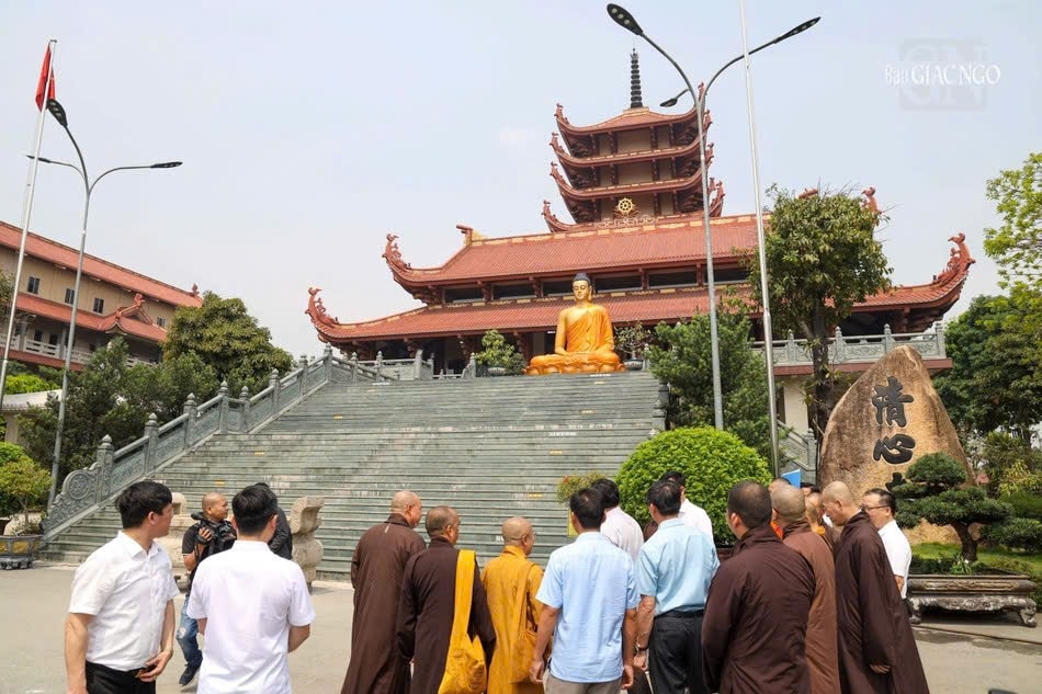 Khảo sát chùa Thanh Tâm - nơi tôn trí xá-lợi của Đức Phật Khảo sát chùa Thanh Tâm - nơi tôn trí xá-lợi của Đức Phật
