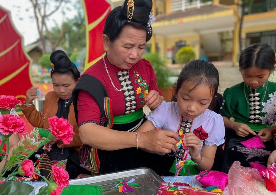 Triển khai Dự án 6,  nhiều trường học đã đưa văn hóa vào trường học giảng dạy mang lại hiệu quả thiết thực