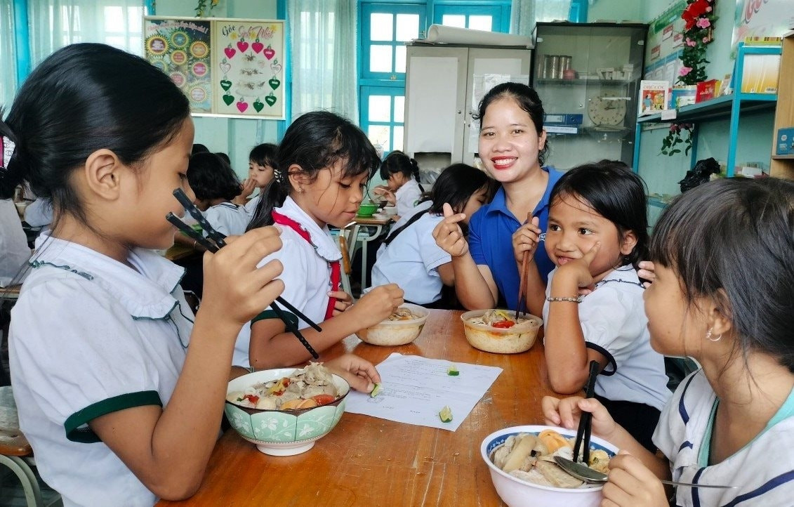 Dự án 7 Chương trình MTQG 1719 góp phần cải thiện dinh dưỡng cho trẻ em miền núi Quảng Nam 
