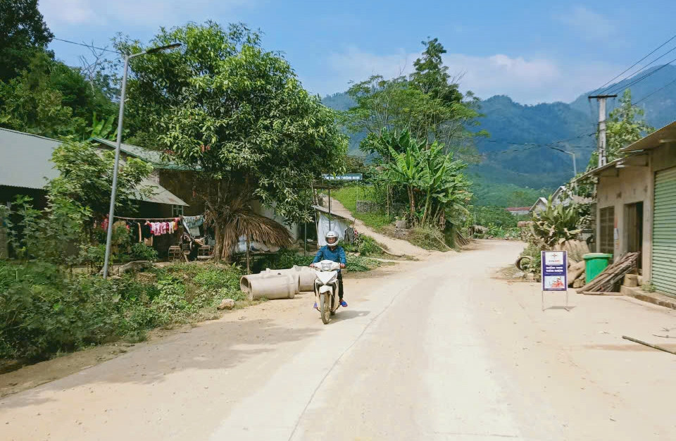 Tuyến đường từ thôn Thượng Minh tới trung tâm xã Hồng Quang, huyện Lâm Bình, tỉnh Tuyên Quang được đầu tư, nâng cấp (Ảnh minh họa).