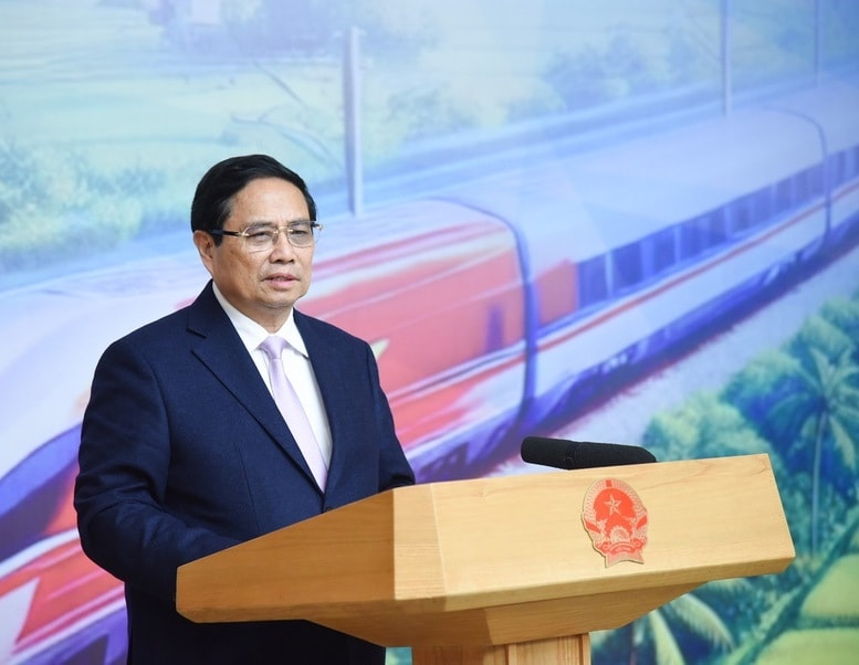 Thủ tướng Phạm Minh Chính: Quyết tâm xây dựng bằng được ngành công nghiệp đường sắt - Ảnh: VGP/Nhật Bắc