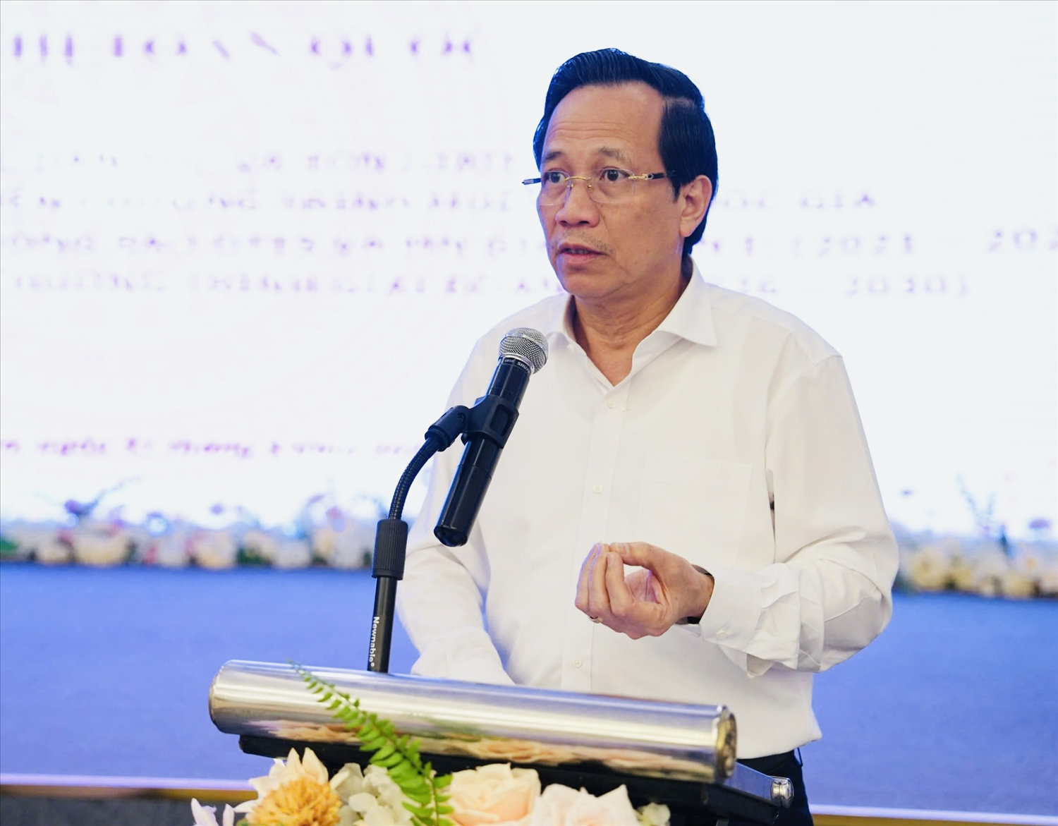 Bộ trưởng Bộ Dân tộc và Tôn giáo Đào Ngọc Dung phát biểu chỉ đạo tại Hội nghị.