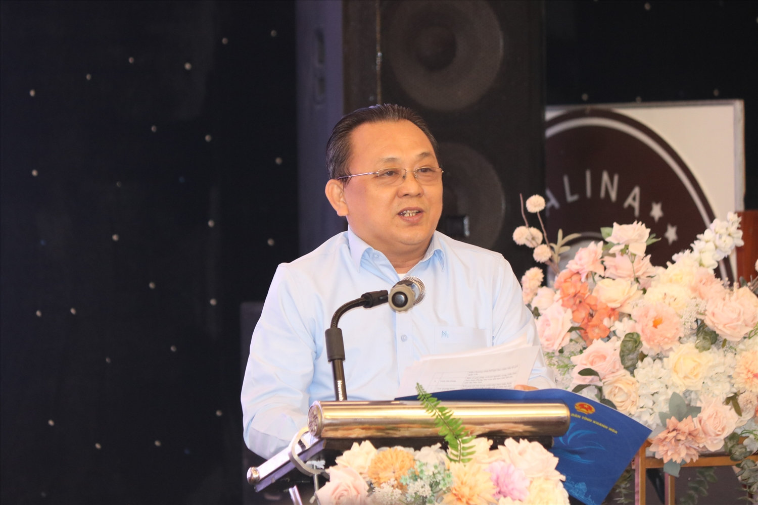 Ông Lê Hữu Hoàng, Phó chủ tịch Thường trực UBND Khánh Hòa phát biểu tại Hội nghị.