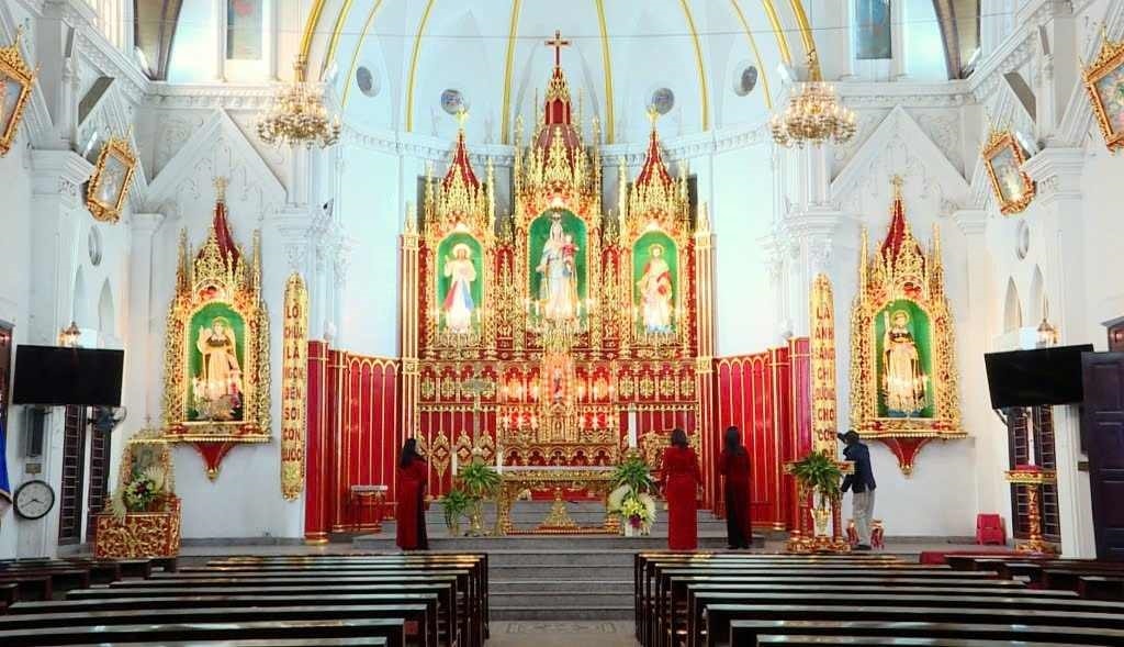 Nhà thờ Giáo họ Quang Hanh, thuộc Giáo xứ Cẩm Phả. Nhà thờ Giáo họ Quang Hanh, thuộc Giáo xứ Cẩm Phả.