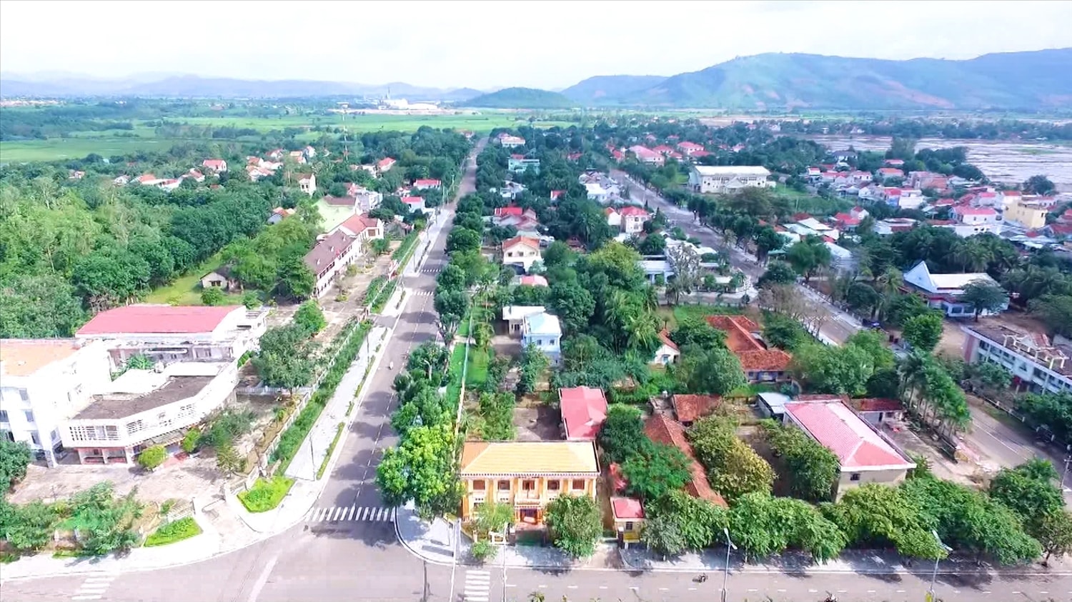Huyện miền núi Sơn Hoà sau 50 giải phóng