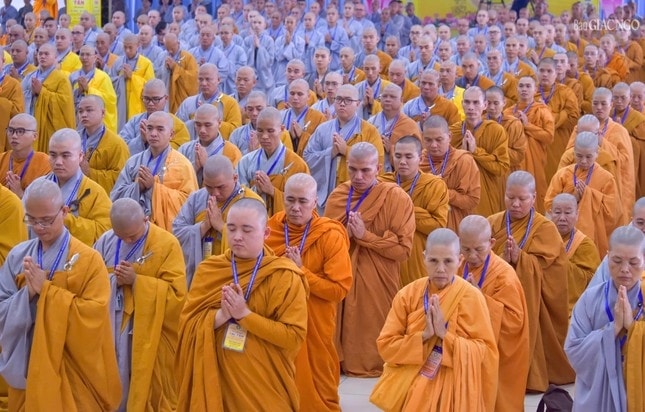 400 giới tử đến từ 5 tỉnh thành Đông Nam bộ tham gia Đại giới đàn