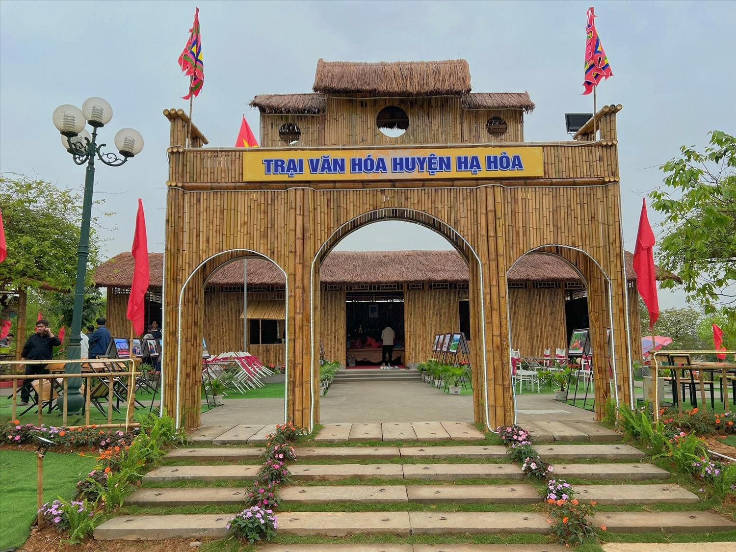 Hội trại văn hoá của 13 huyện, thị, thành trong tỉnh Phú Thọ trong dịp Giỗ tổ Hùng Vương và Tuần Văn hoá - Du lịch Đất Tổ 2025 