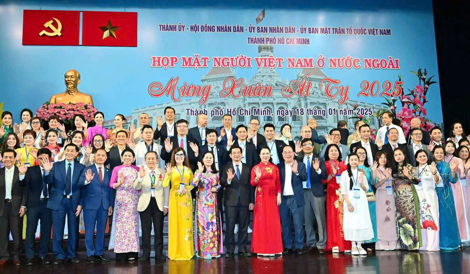 Lãnh đạo TP. Hồ Chí Minh họp mặt kiều bào mừng xuân