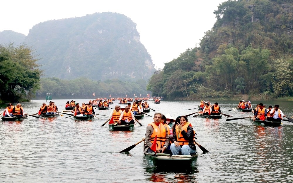 Trong tháng 3/2025, khách quốc tế đến nước ta đạt hơn 2,05 triệu lượt người Trong tháng 3/2025, khách quốc tế đến nước ta đạt hơn 2,05 triệu lượt người