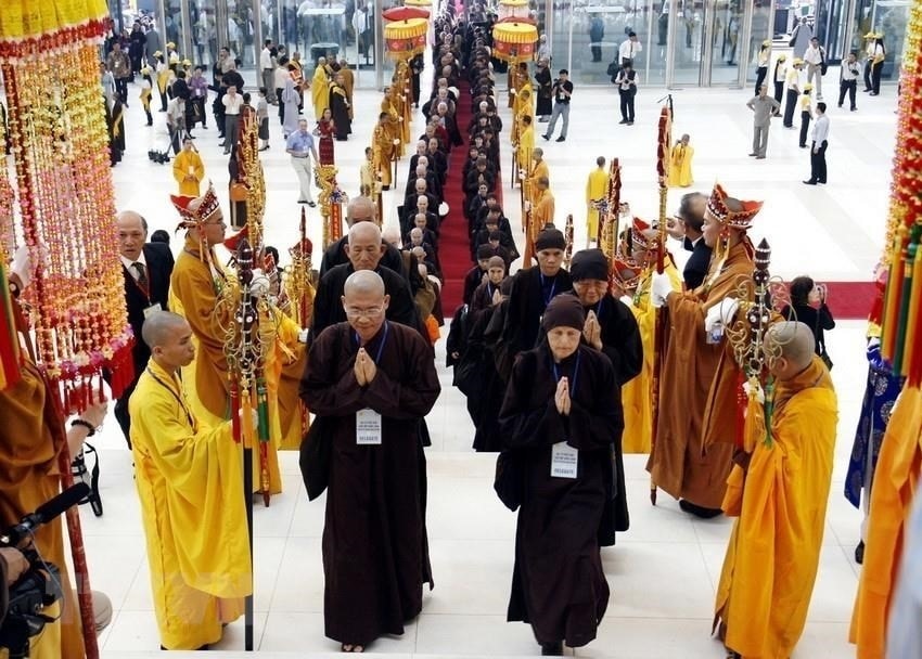 Đại biểu dự Lễ khai mạc Đại lễ Vesak năm 2008 tại Trung tâm Hội nghị quốc gia - Hà Nội. (Ảnh: TTXVN)