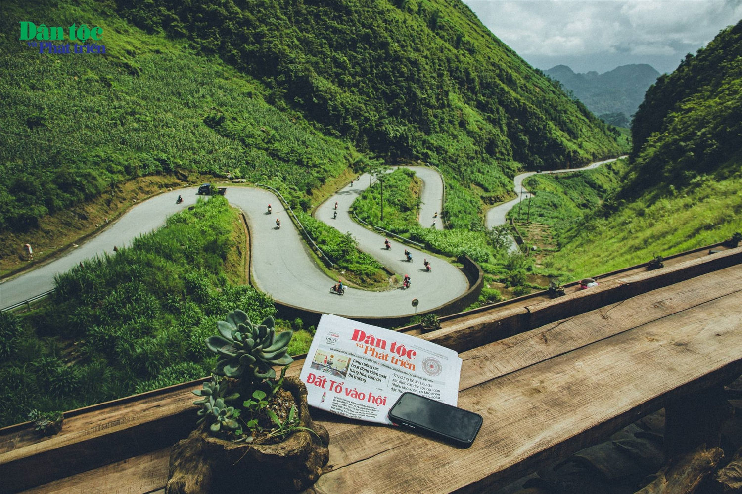 Dốc thẩm mã (Ảnh: Phóng viên Vũ Mừng, Báo Dân tộc và Phát triển) Dốc thẩm mã Hà Giang (Ảnh: Phóng viên Vũ Mừng, Báo Dân tộc và Phát triển)