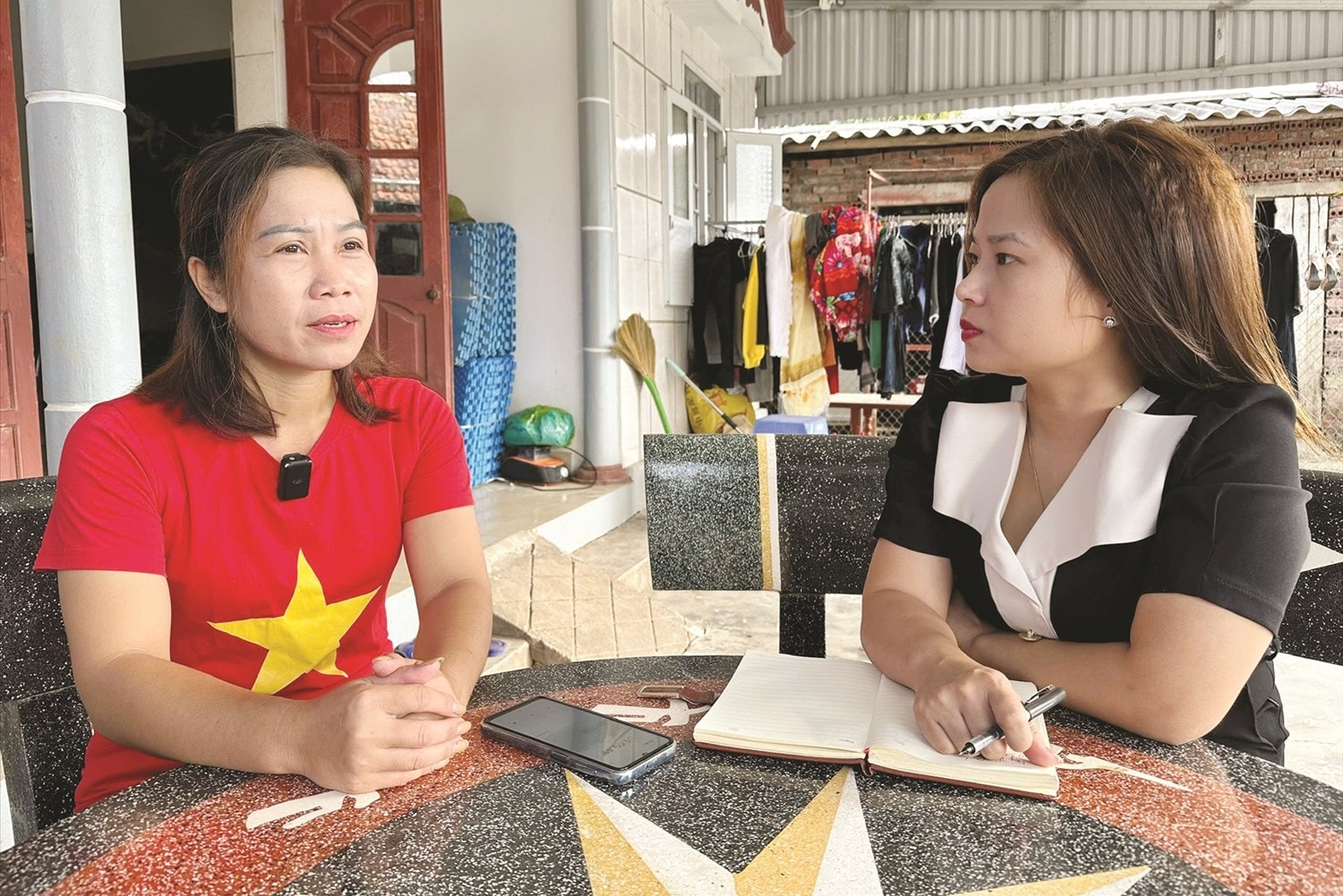 Người có uy tín  Nông Thị Thắm chia sẻ với phóng viên Báo  Dân tộc và Phát triển về cơn bão số 3 đã qua