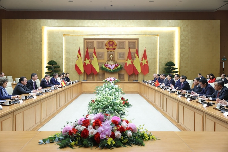 Thủ tướng Phạm Minh Chính hội đàm với Thủ tướng Tây Ban Nha Pedro Sánchez - Ảnh: VGP/Nhật Bắc Thủ tướng Phạm Minh Chính hội đàm với Thủ tướng Tây Ban Nha Pedro Sánchez - Ảnh: VGP/Nhật Bắc