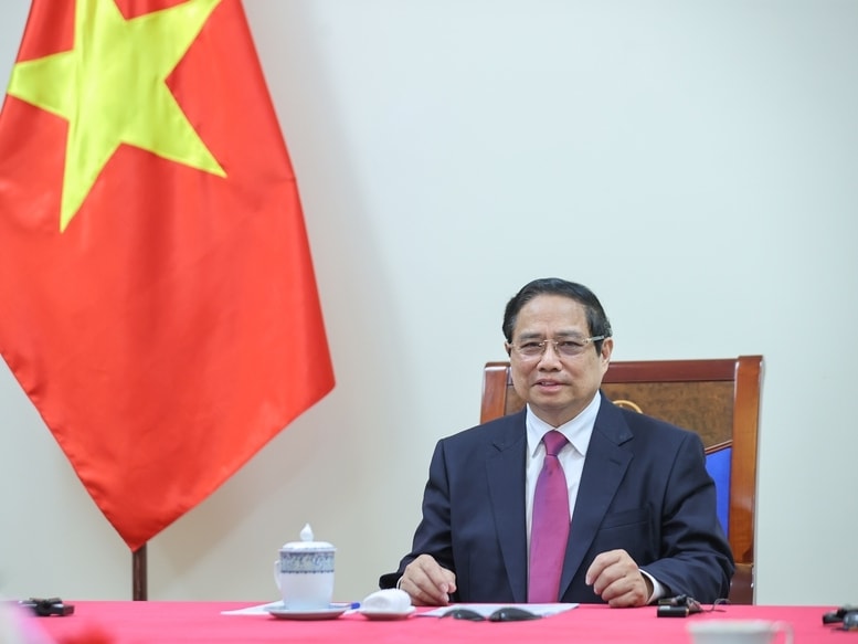 Thủ tướng Phạm Minh Chính điện đàm với Thủ tướng New Zealand Christopher Luxon để trao đổi về quan hệ hai nước và các vấn đề khu vực, quốc tế cùng quan tâm - Ảnh: VGP/Nhật Bắc