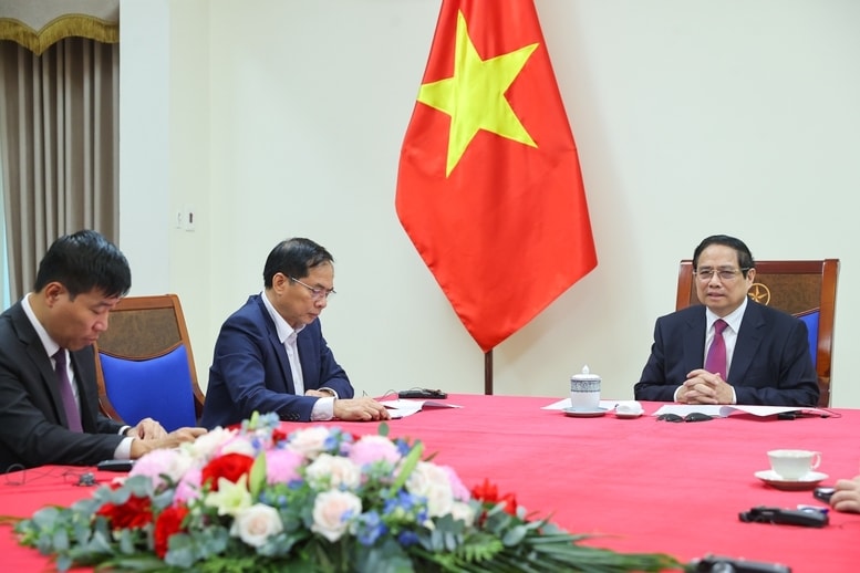 Thủ tướng đề nghị hai bên tiếp tục phối hợp tích cực xây dựng chương trình hành động để triển khai khuôn khổ quan hệ mới, góp phần hiện thực hóa các cam kết, thỏa thuận đạt được, cũng như những nội hàm của quan hệ Đối tác Chiến lược toàn diện - Ảnh: VGP/Nhật Bắc