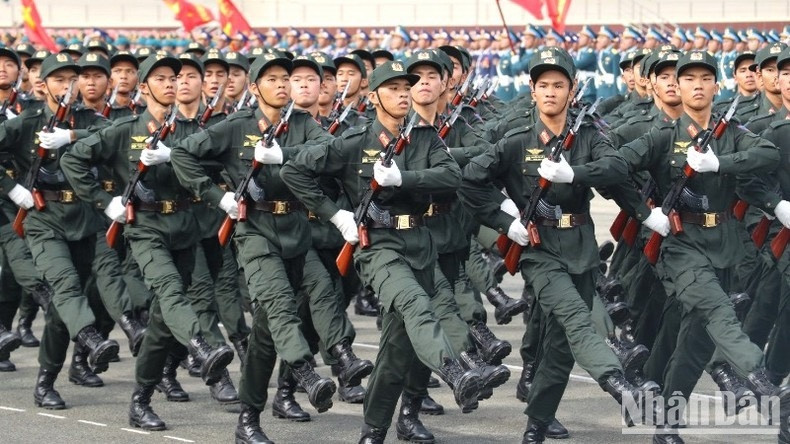Khối Cảnh sát cơ động tham gia tổng hợp luyện.