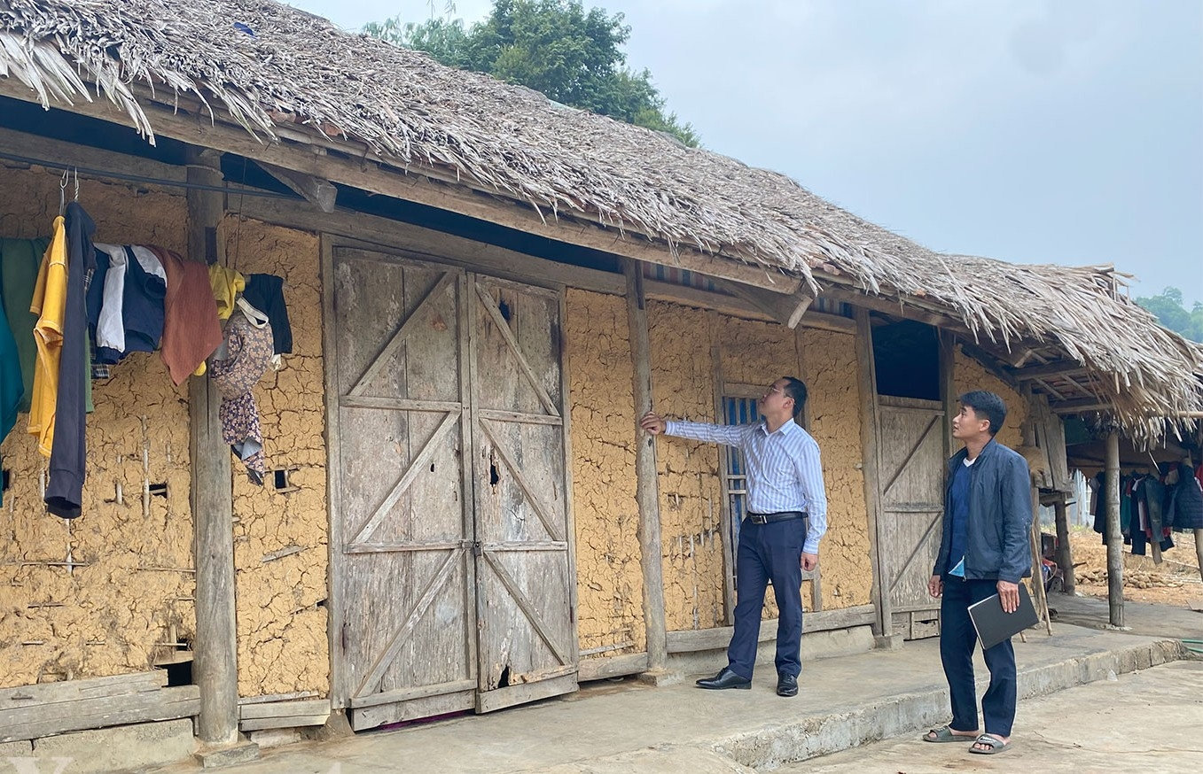 Nhiều hộ nghèo, hộ cận nghèo có nhà ở đã hư hỏng, dột nát, có nguy cơ sụp đổ và có nhu cầu cấp thiết cần được hỗ trợ về nhà ở để ổn định cuộc sống. (Ảnh minh họa)