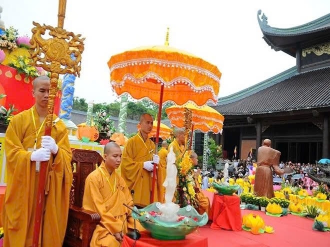 Việt Nam đã đăng cai và tổ chức thành công ba kỳ Đại lễ Vesak Liên hợp quốc vào các năm 2008 tại Trung tâm Hội nghị Quốc gia Mỹ Đình, Thủ đô Hà Nội; năm 2014 tại chùa Bái Đính, tỉnh Ninh Bình; và năm 2019 tại chùa Tam Chúc, tỉnh Hà Nam Việt Nam đã đăng cai và tổ chức thành công ba kỳ Đại lễ Vesak Liên hợp quốc vào các năm 2008 tại Trung tâm Hội nghị Quốc gia Mỹ Đình, Thủ đô Hà Nội; năm 2014 tại chùa Bái Đính, tỉnh Ninh Bình; và năm 2019 tại chùa Tam Chúc, tỉnh Hà Nam
