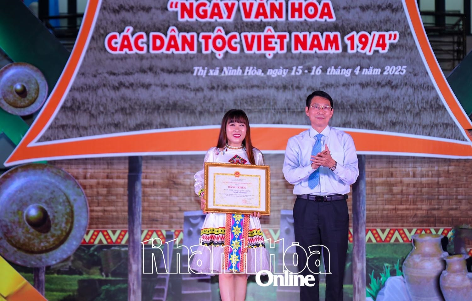 Dẫn nguồn - Những sắc màu Ngày Văn hóa các dân tộc Việt Nam 13