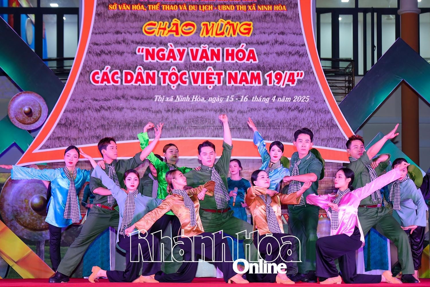 Dẫn nguồn - Những sắc màu Ngày Văn hóa các dân tộc Việt Nam 6