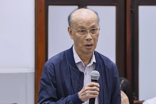 GS.TS Trần Ngọc Đường, Chủ nhiệm Hội đồng tư vấn về Dân chủ và Pháp luật, Ủy ban Trung ương MTTQ Việt Nam phát biểu tại Hội nghị