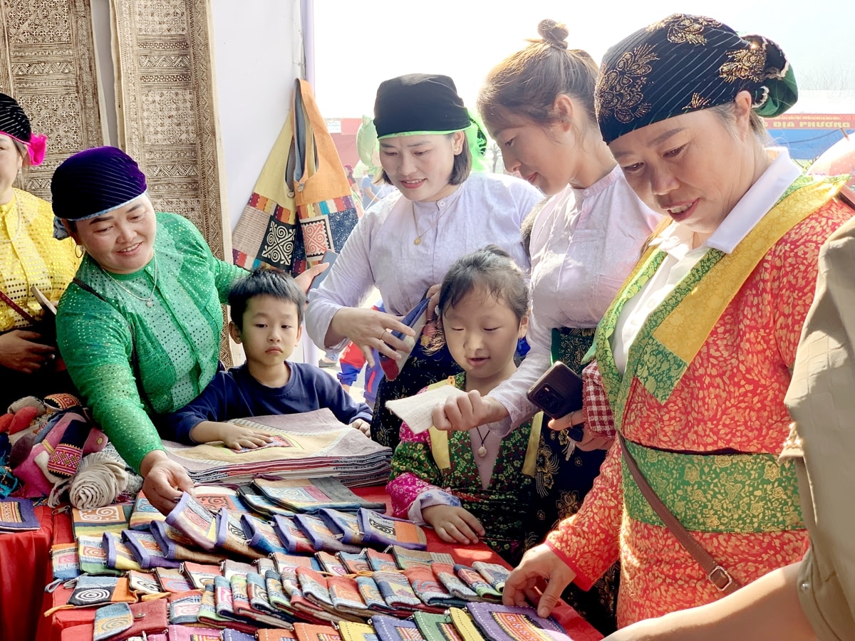 Nhiều hoạt động văn hóa đặc sắc sẽ được tổ chức tại 2 huyện Quản Bạ và Đồng Văn trong những ngày tới