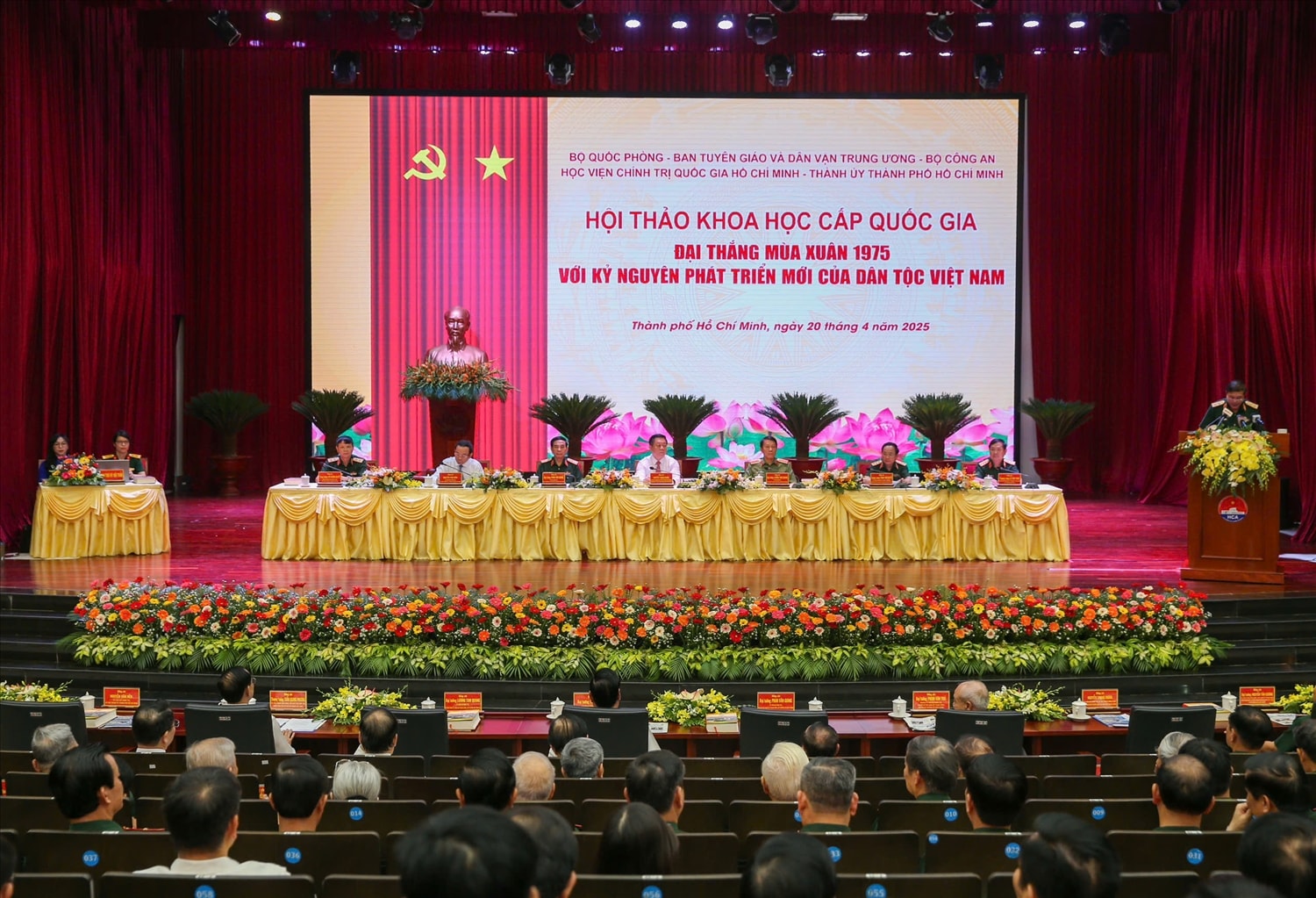 Quang cảnh hội thảo