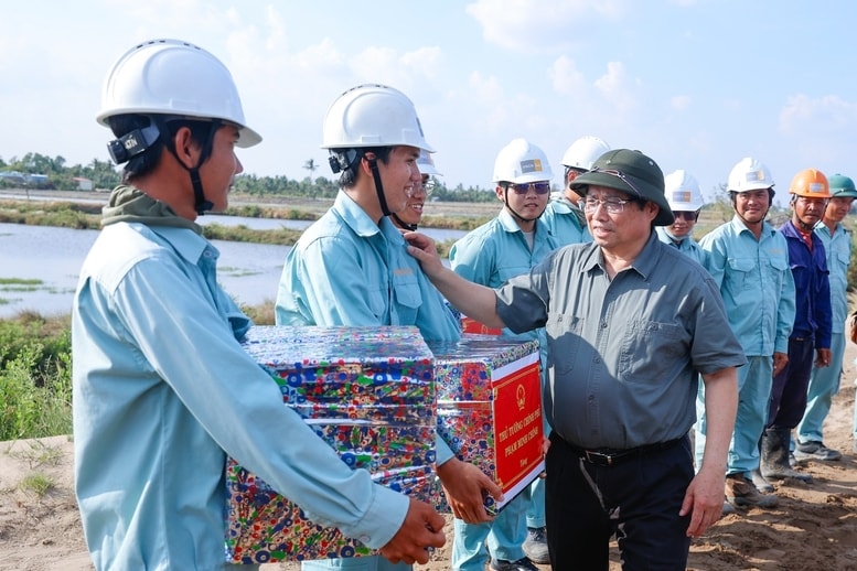 Thủ tướng lần thứ 8 tới dự án Cần Thơ – Cà Mau, chỉ đạo thông tuyến cao tốc Bắc - Nam tới cảng Hòn Khoai 8