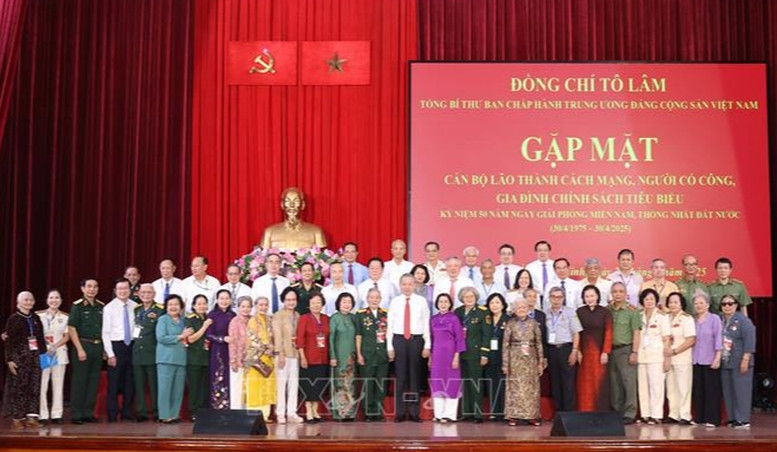 Tổng Bí thư Tô Lâm và các đại biểu. Ảnh: TTXVN