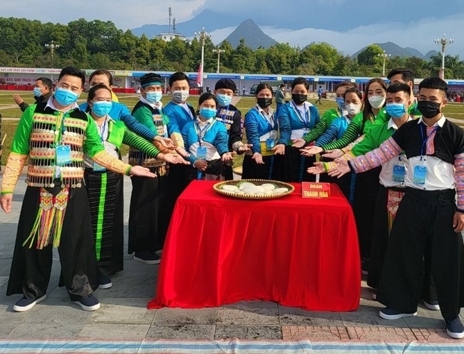 Mường Lát là huyện có đông các dân tộc cùng sinh sống tại Thanh Hóa Mường Lát là huyện có đông các dân tộc cùng sinh sống tại Thanh Hóa
