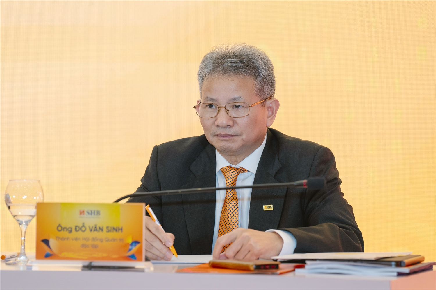 ĐHĐCĐ SHB: Bứt phá vươn tầm trong kỷ nguyên mới, kế hoạch lợi nhuận tăng 25%, cổ đông tin tưởng đồng hành 2