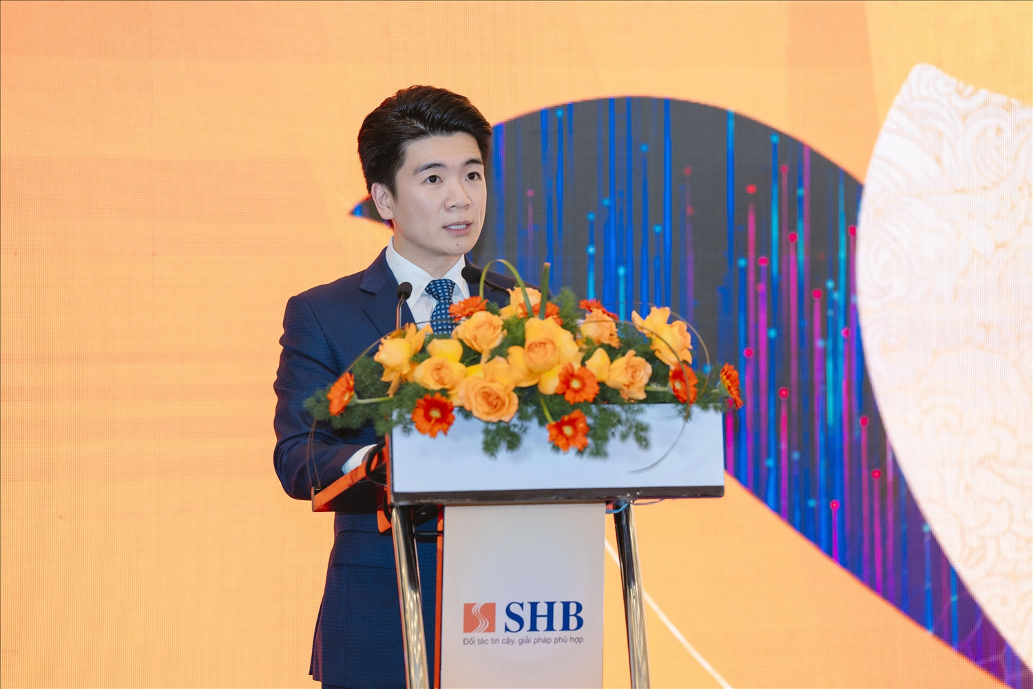 Các đại biểu tham gia phát biểu tại Đại hội đồng cổ đông thường niên 2025