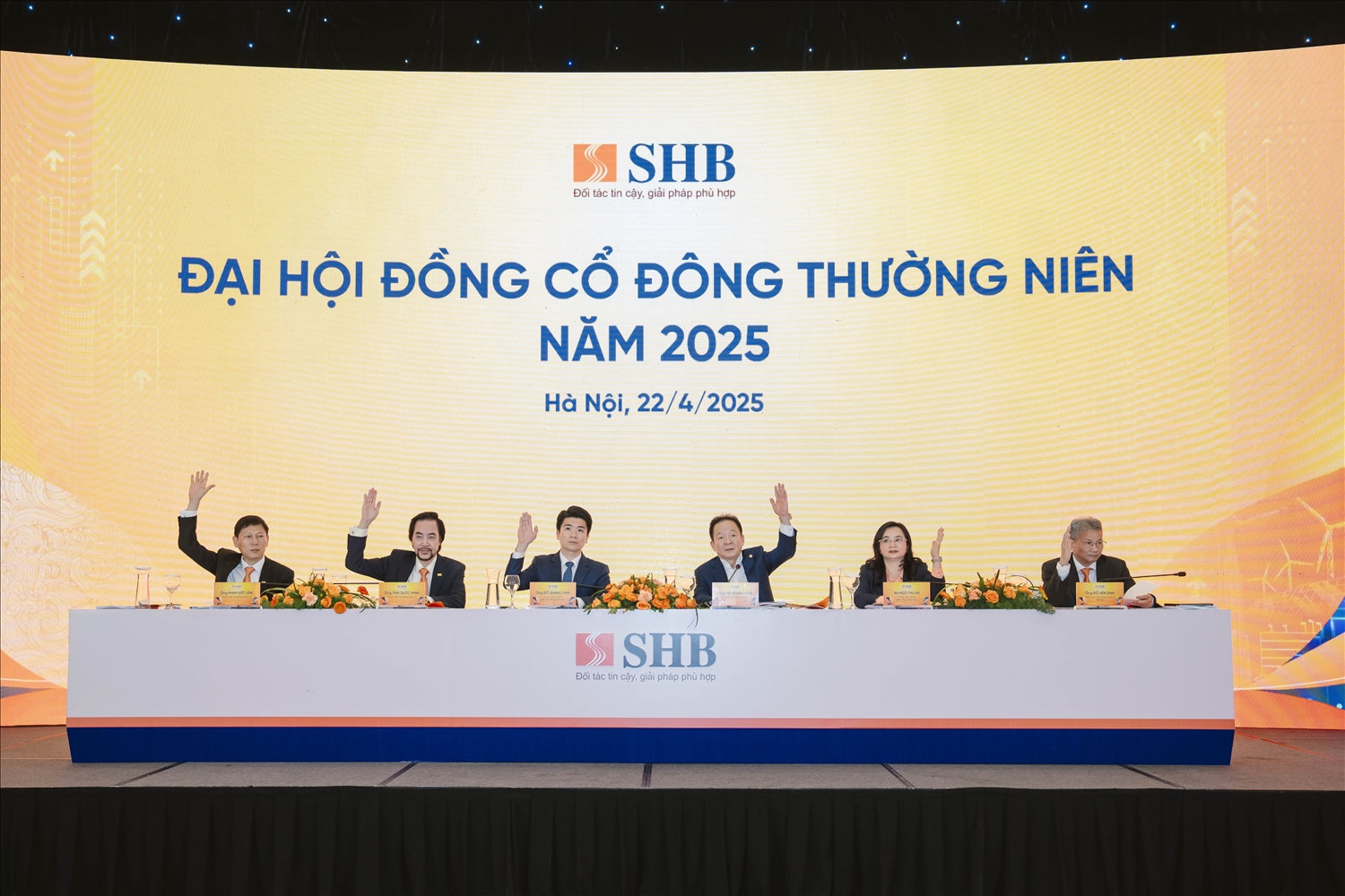 ĐHĐCĐ SHB: Bứt phá vươn tầm trong kỷ nguyên mới, kế hoạch lợi nhuận tăng 25%, cổ đông tin tưởng đồng hành 7