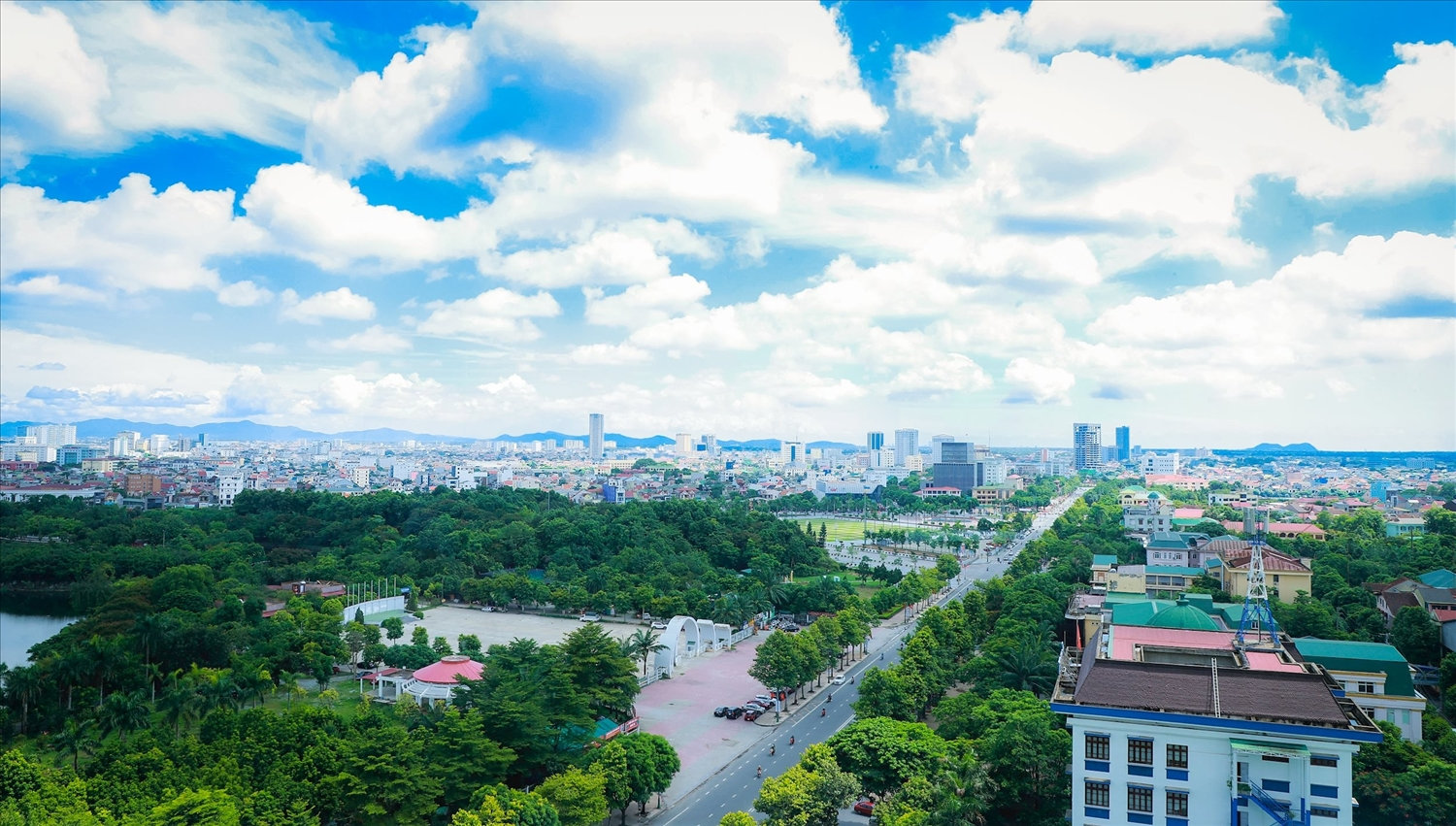 Thành phố Vinh sắp xếp 33 đơn vị thành 6 đơn vị - Trong ảnh: một góc Thành phố Vinh, Nghệ An