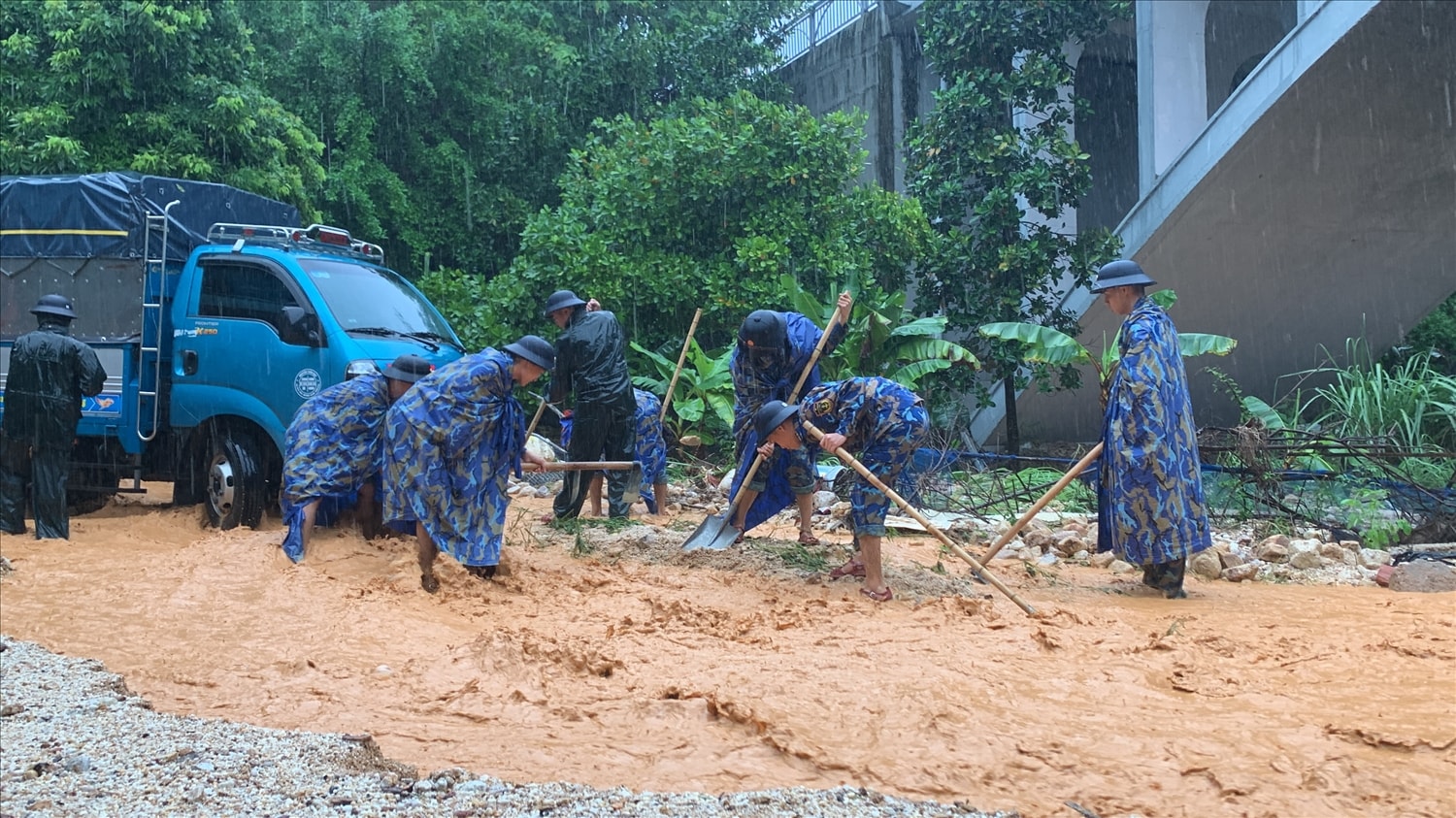 Lữ đoàn 170 là một trong những điểm sáng của Vùng 1 Hải quân thực hiện tốt công tác dân vận Lữ đoàn 170 là một trong những điểm sáng của Vùng 1 Hải quân thực hiện tốt công tác dân vận