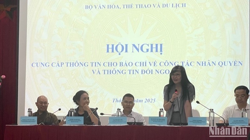 Quang cảnh hội nghị.