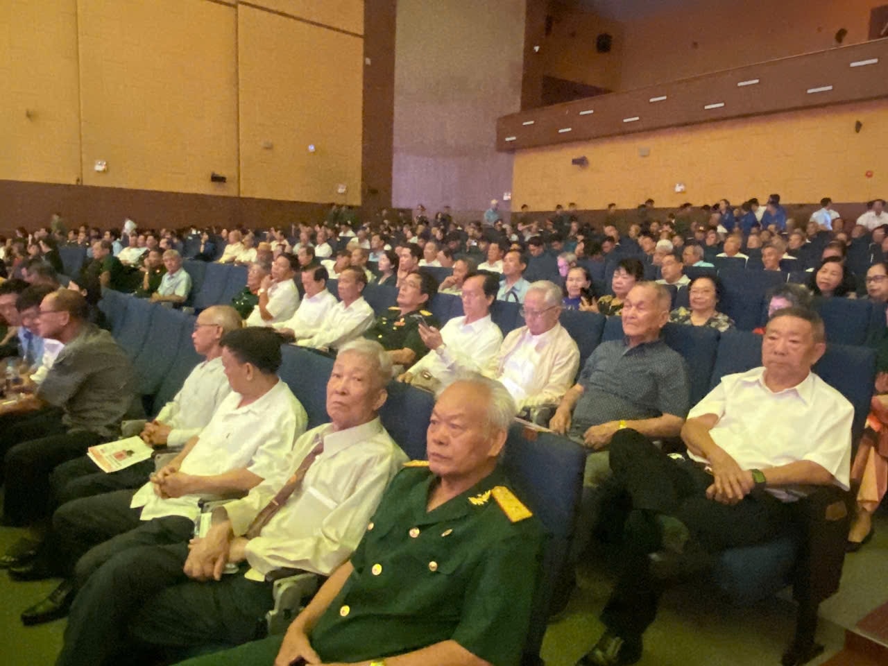 Đại biểu dự họp mặtkỷ niệm 50 năm Ngày giải phóng tỉnh Thủ Dầu Một, giải phóng miền Nam, thống nhất đất nước (30/4/1975 - 30/4/2025). Đại biểu dự họp mặtkỷ niệm 50 năm Ngày giải phóng tỉnh Thủ Dầu Một, giải phóng miền Nam, thống nhất đất nước (30/4/1975 - 30/4/2025).