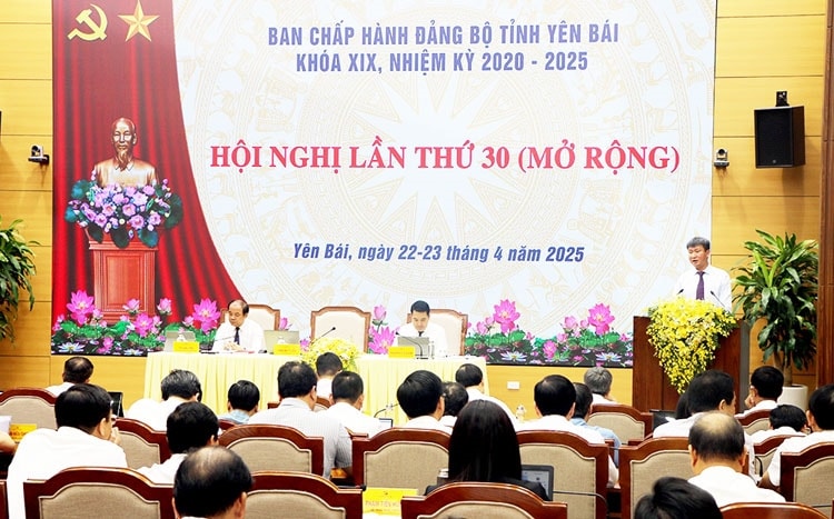 Hội nghị Ban Chấp hành Đảng bộ tỉnh Yên Bái thống nhất sau sáp nhập sẽ còn 51 xã, phường