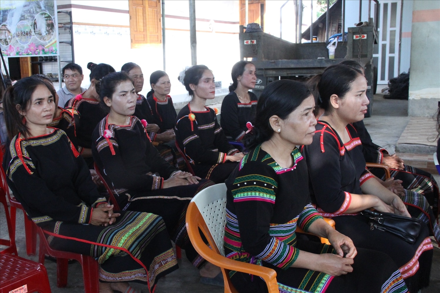 Học viên dự khai giảng lớp học