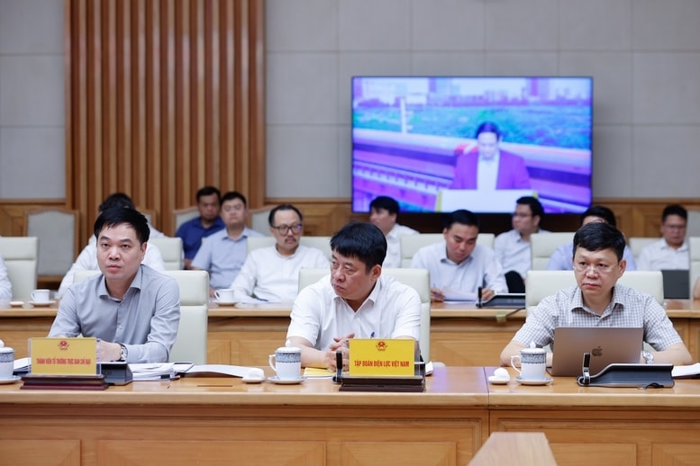 Lãnh đạo các bộ, ngành địa phương dự phiên họp - Ảnh: VGP/Nhật Bắc