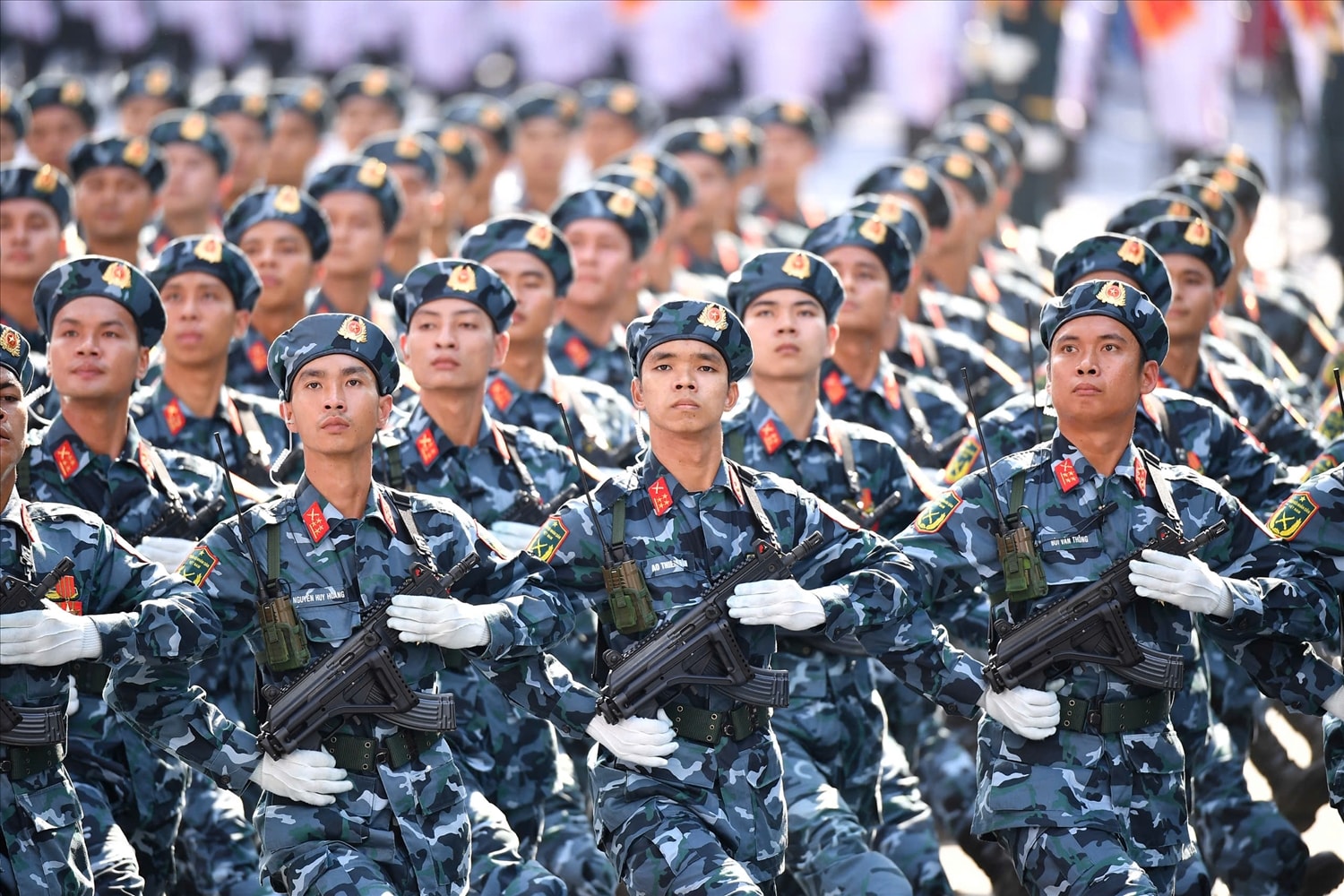 (TIN ẢNH) Tổng duyệt diễu binh, diễu hành kỷ niệm 50 năm thống nhất đất nước: Khẳng định giá trị lịch sử 14