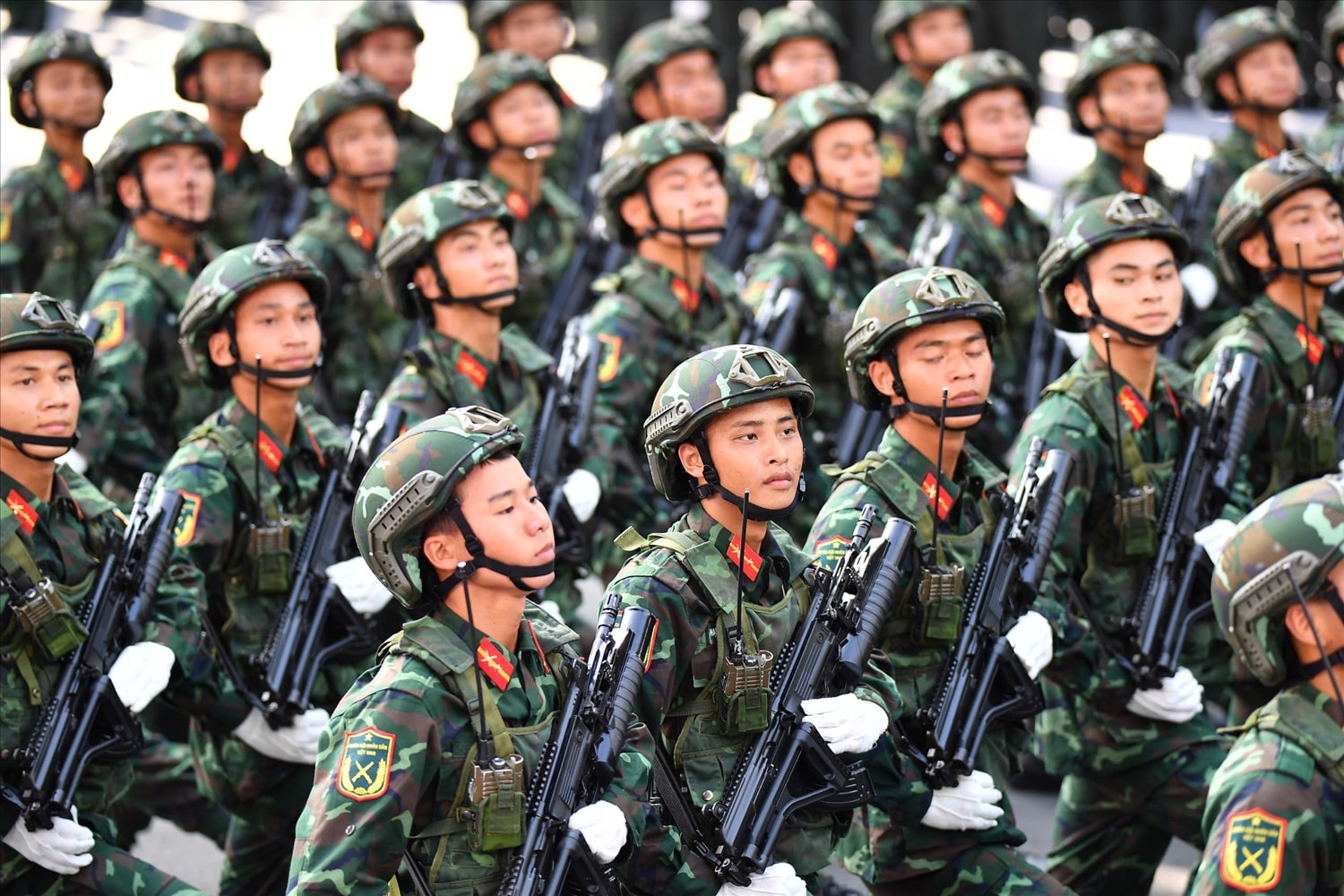 (TIN ẢNH) Tổng duyệt diễu binh, diễu hành kỷ niệm 50 năm thống nhất đất nước: Khẳng định giá trị lịch sử 16