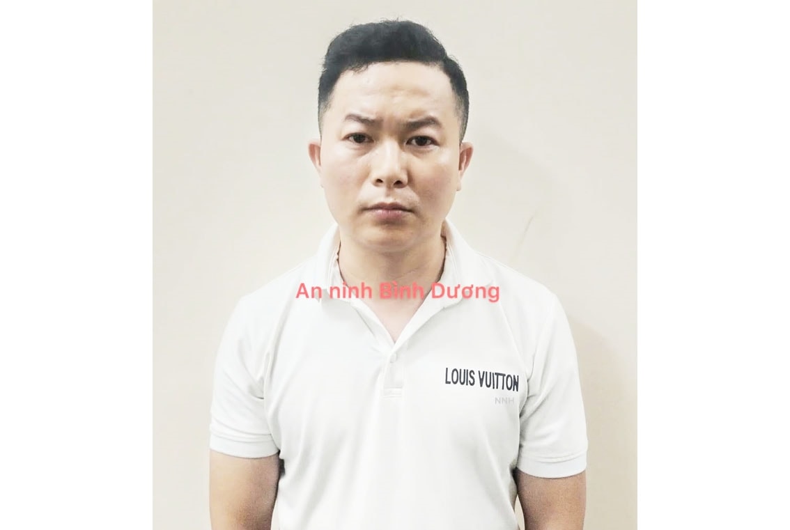 Lê Văn Tố sử dụng giấy chứng minh CAND giả bị Công an Bình Dương tạm giữ hình sự (Ảnh: Công an cung cấp)