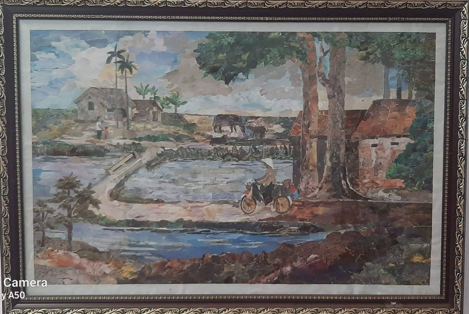 Tác phẩm Chờ Mẹ. Ảnh Xuân Hiền