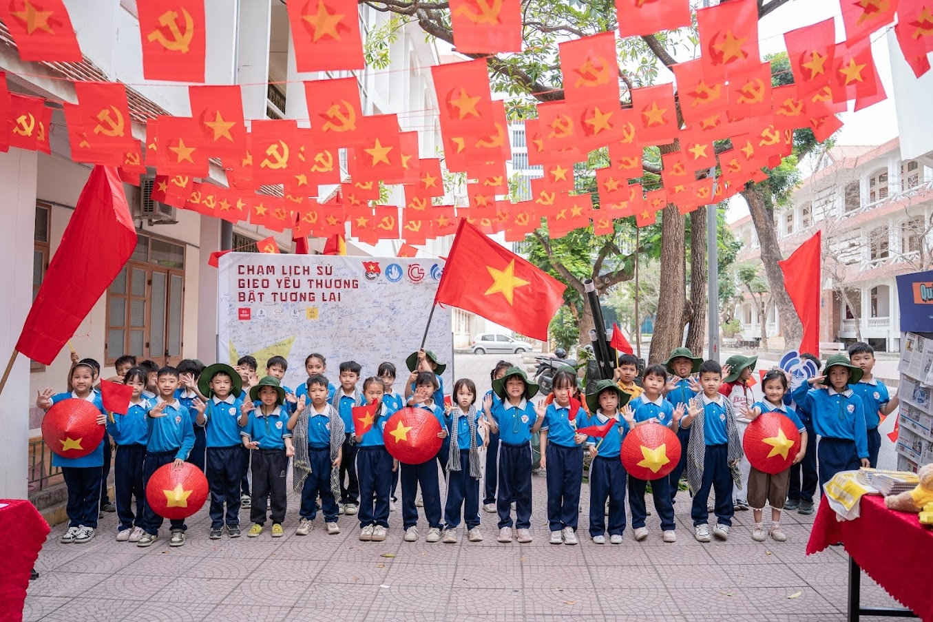 Đây cũng là một dịp giáo dục truyền thống yêu nước, lòng tự hào dân tộc cho thế hệ trẻ