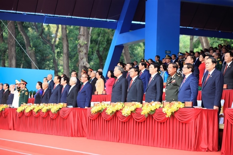 Tổng Bí thư Tô Lâm và các đồng chí Lãnh đạo, nguyên Lãnh đạo Đảng, Nhà nước cùng các vị khách quốc tế và đại biểu dự buổi lễ - Ảnh: VGP/Nhật Bắc