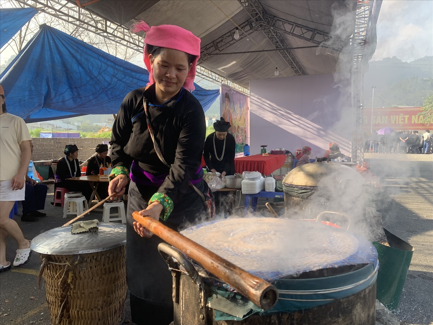 Tham dự Ngày hội, nhân dân và du khách sẽ trực tiếp tham gia vào các hoạt động trải nghiệm với cộng đồng các dân tộc bản địa 