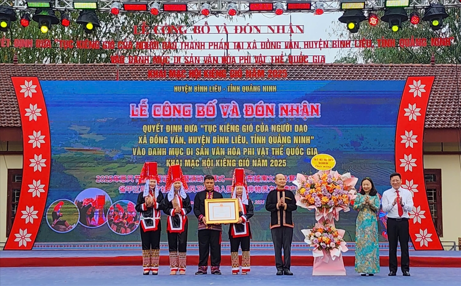 Lễ Công bố và đón nhận Quyết định đưa Tục Kiêng Gió của người Dao vào Danh mục Di sản văn hóa phi vật thể quốc gia