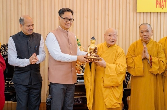 Mối quan hệ giao bang hữu nghị giữa Việt Nam và Ấn Độ sẽ ngày càng được thắt chặt và phát triển bền vững Mối quan hệ giao bang hữu nghị giữa Việt Nam và Ấn Độ sẽ ngày càng được thắt chặt và phát triển bền vững